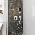 Hani Luxury